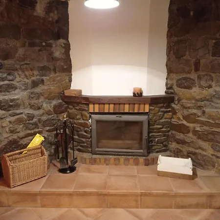 Holiday home Amplia Y Comoda Casa De Piedra Con Porche Y Jardin