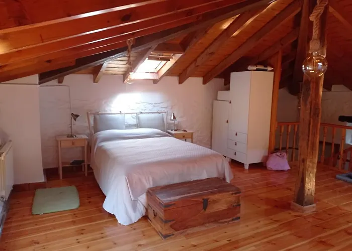 Hébergement de vacances Amplia Y Comoda Casa De Piedra Con Porche Y Jardin San Roque de Ríomiera