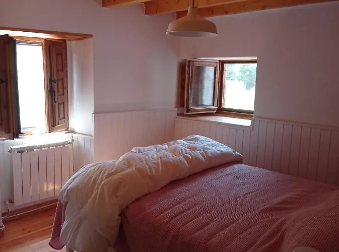 Amplia Y Comoda Casa De Piedra Con Porche Y Jardin San Roque de Ríomiera