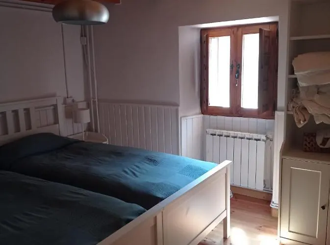 Amplia Y Comoda Casa De Piedra Con Porche Y Jardin * San Roque de Ríomiera